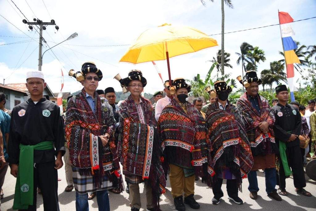  Hadiri Peletakan Batu Pertama Masjid Al Ikhsan, Bupati Tapsel : Semoga Jadi Tempat Berkumpul Orang-orang Baik