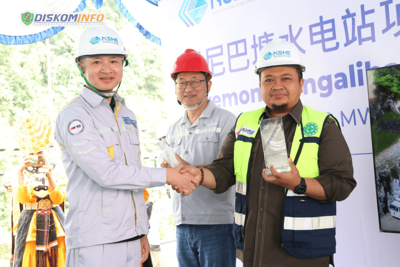 Bupati Tapsel Hadiri Pengalihan Aliran Sungai Batang Toru Untuk Pembangunan DAM PLTA