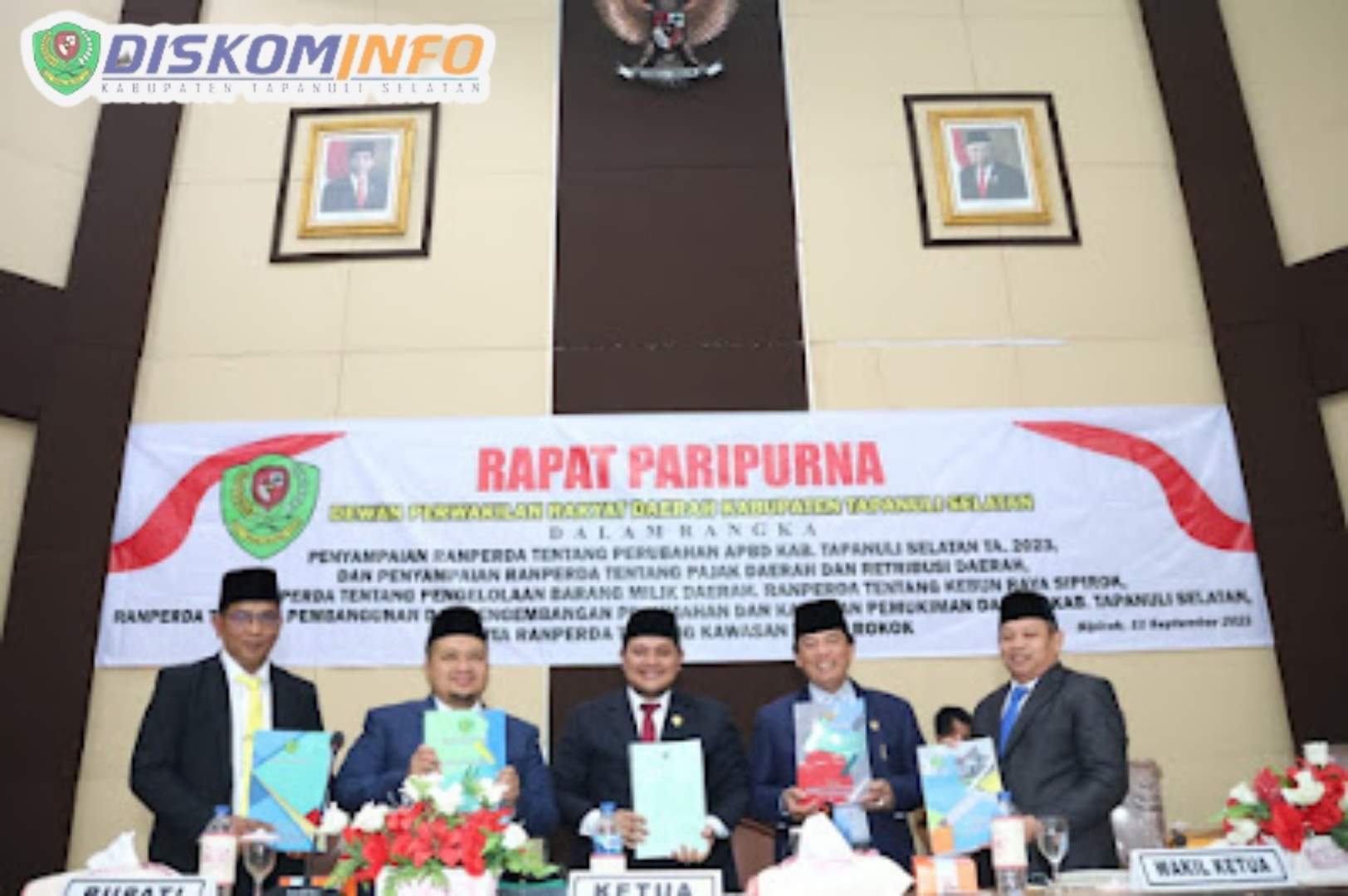 Bupati Tapsel Sampaikan Pengantar Nota Keuangan Ranperda P-APBD TA 2023