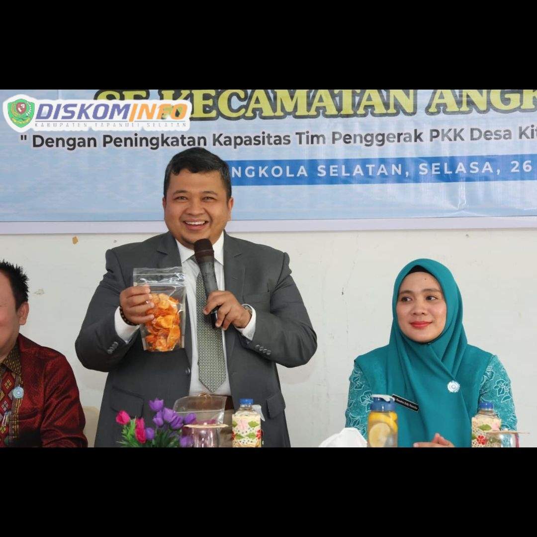 Bupati Tapsel Dan Ketua TP PKK Buka Pelatihan Peningkatan Kapasitas Pengurus TP PKK Desa di Angkola Selatan