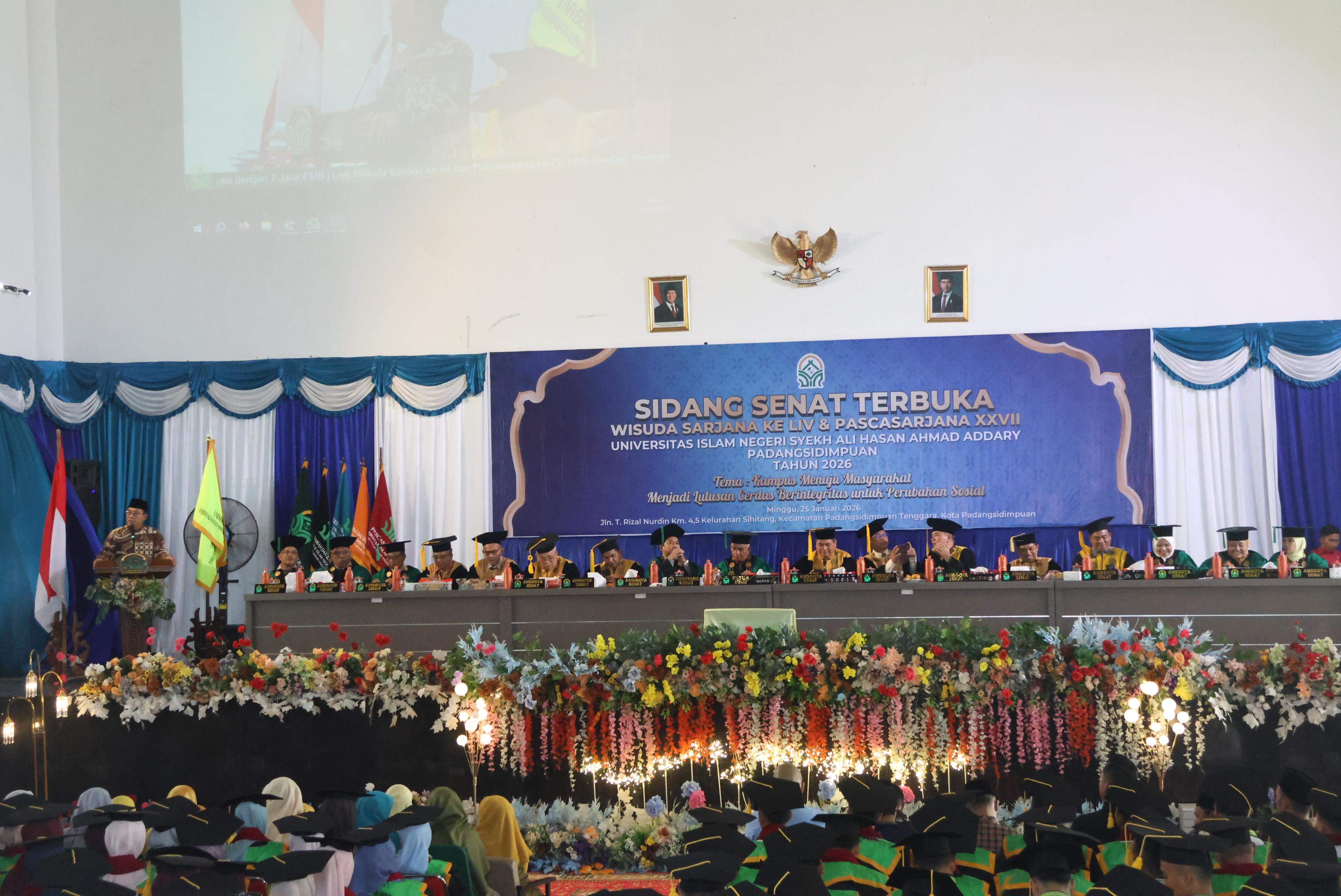 Bupati Tapsel Hadiri Wisuda ke-54 Sarjana dan ke-27 Pascasarjana UIN Syekh Ali Hasan Ahmad Addary, Tekankan Integritas dan Literasi Digital