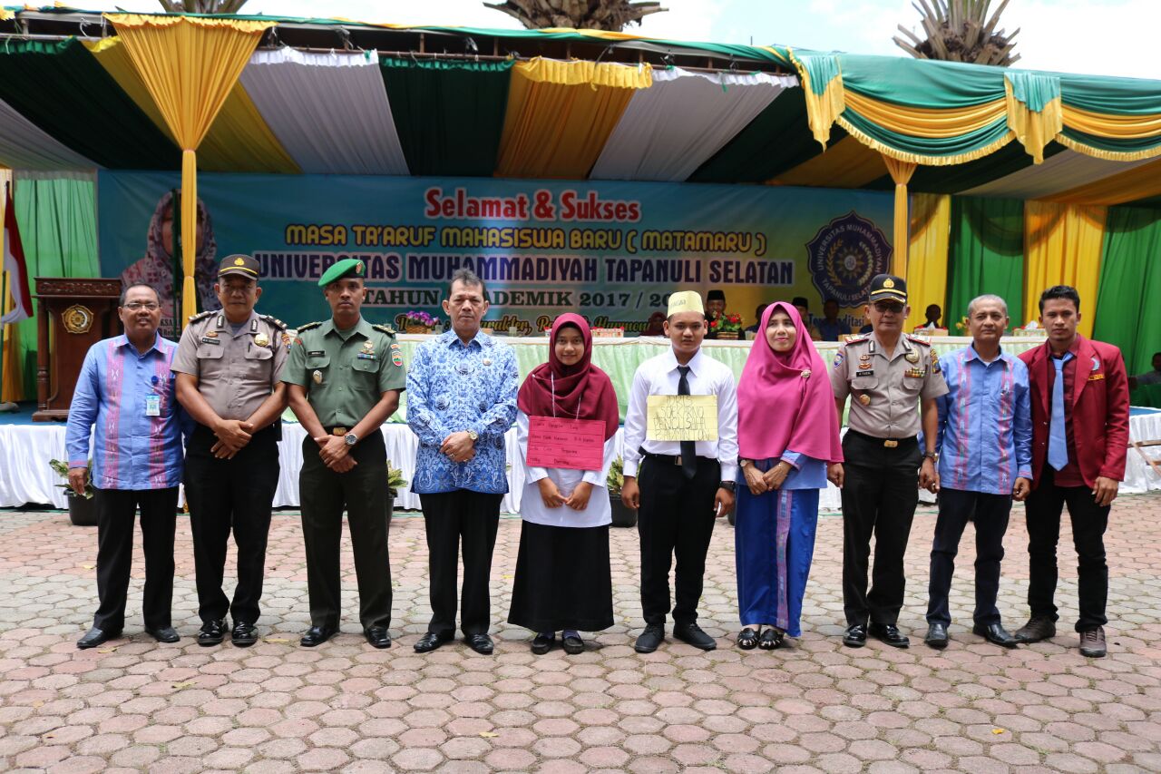 Hadiri Matamaru Di UMTS, Bupati Tapsel Paparkan Program Perpustakaan Desa