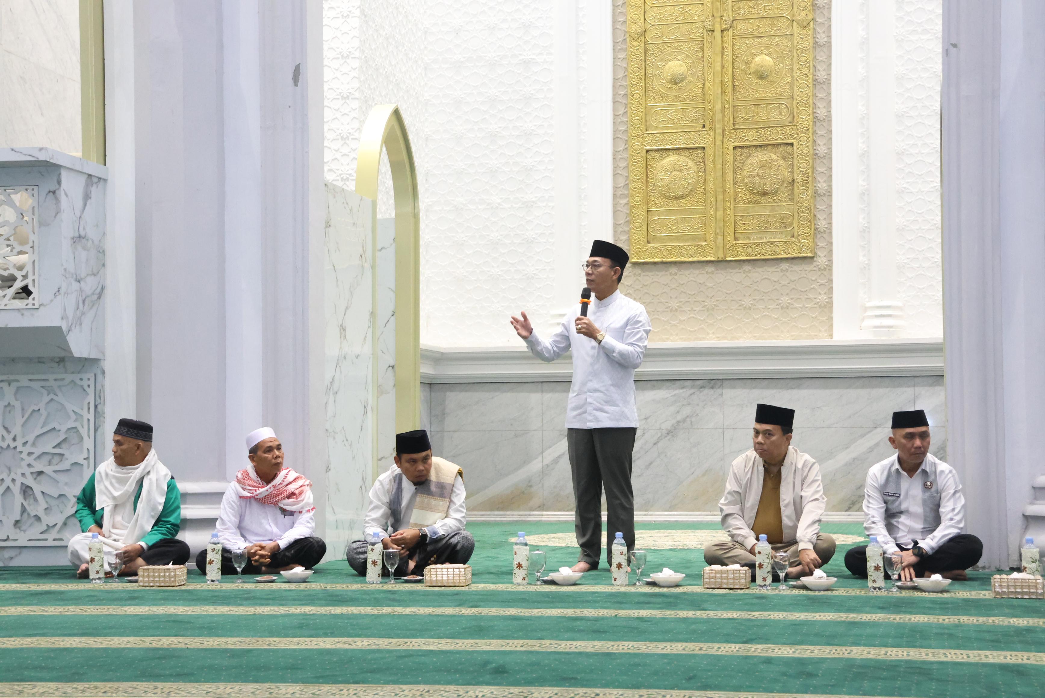 Bupati Gus Irawan Buka Puasa Bersama Ormas dan OKP, Ajak Bersatu Bangkitkan Tapanuli Selatan Pasca Bencana