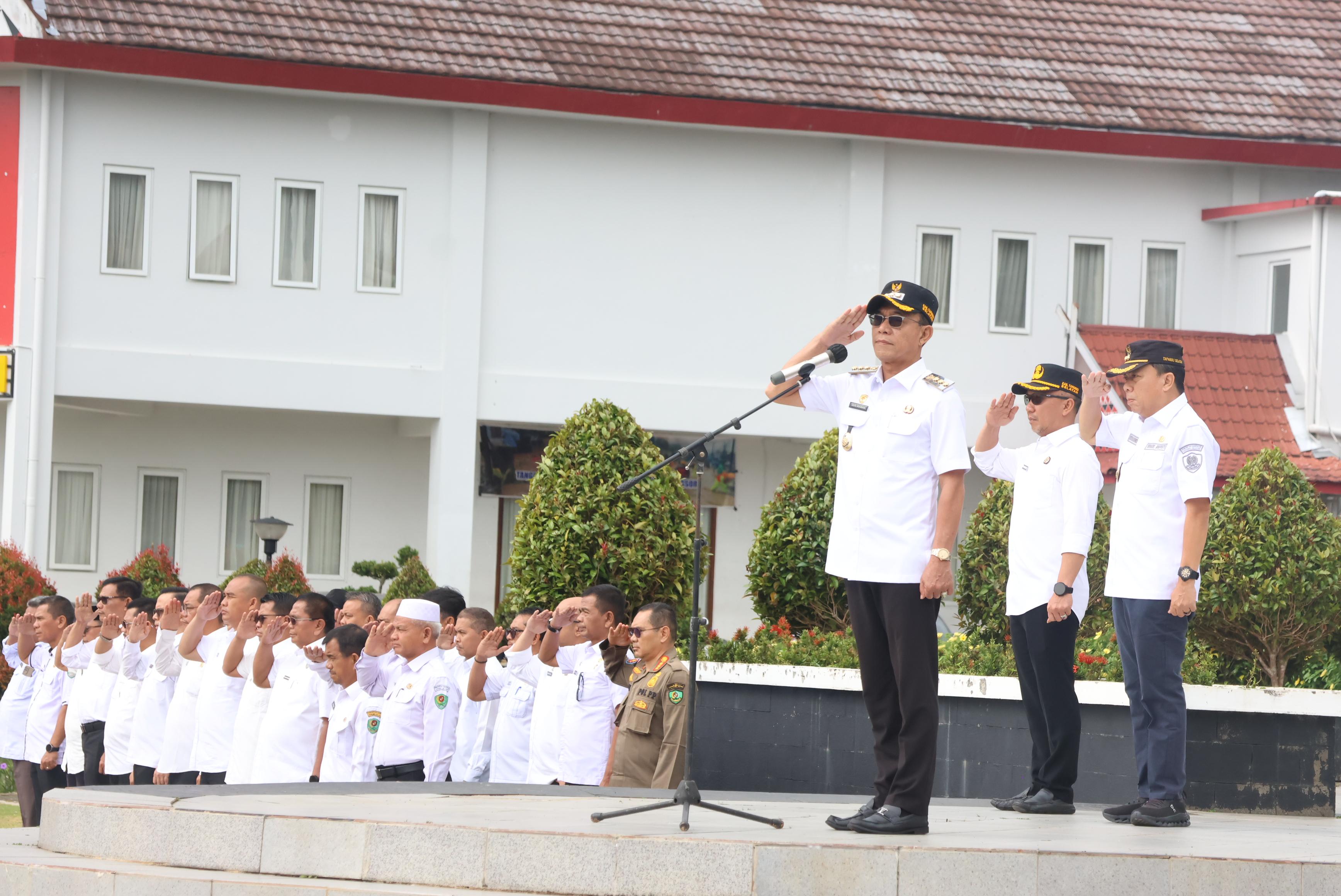 Bupati Gus Irawan Pasaribu Pimpin Apel Perdana Pasca Lebaran, Tekankan Percepatan Pemulihan Tapsel
